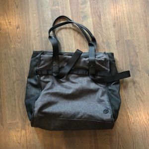 Lululemon bag